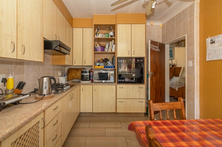 6 Bedroom Property for Sale in Morewag Free State